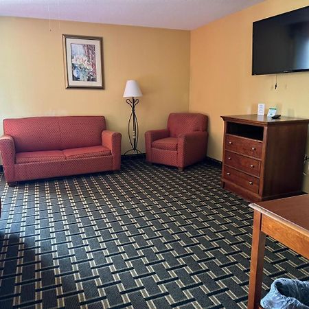 Отель Baymont By Wyndham Springfield Il Экстерьер фото